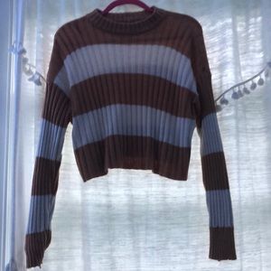 White and yellow cropped American Eagle sweater